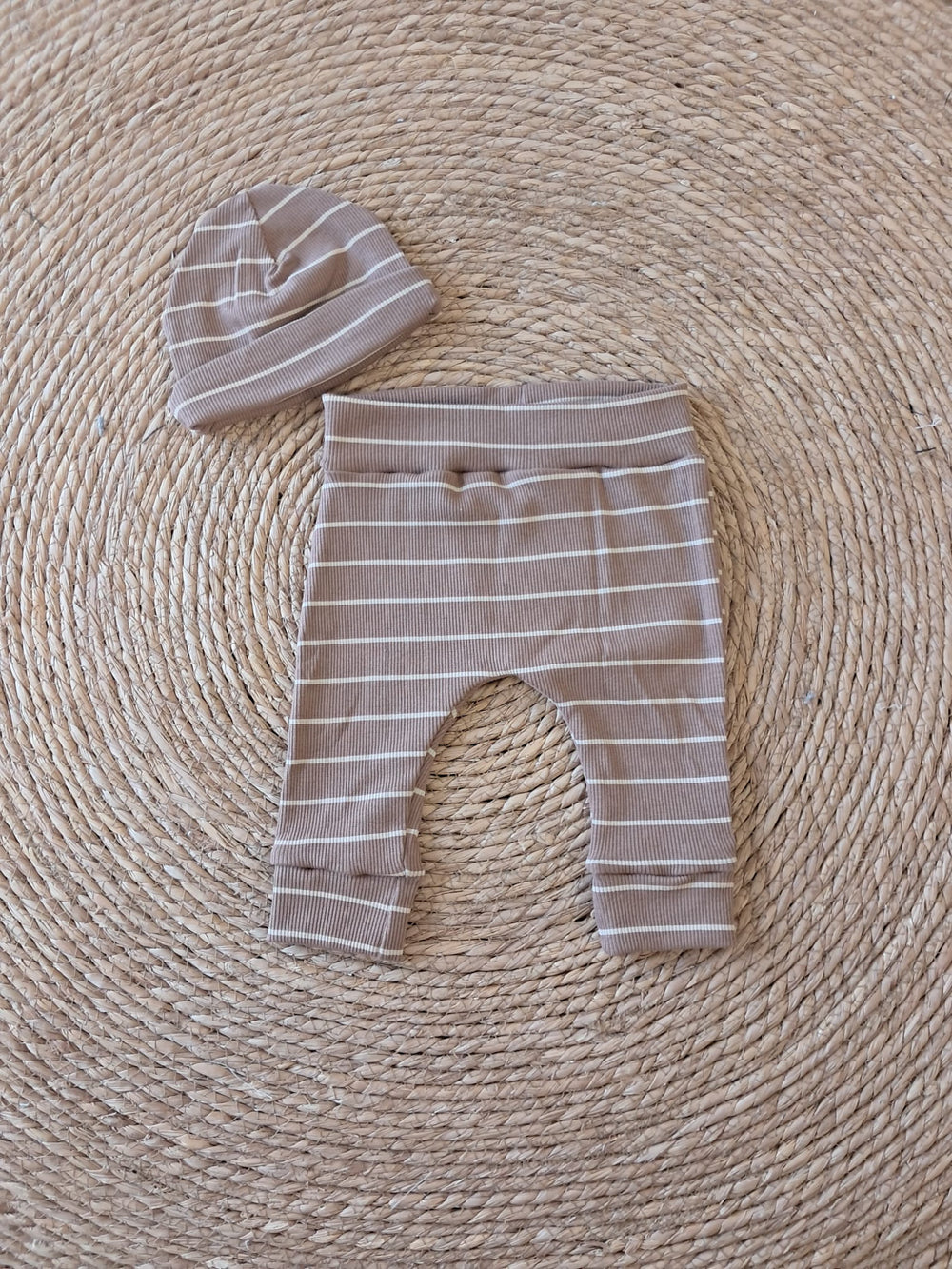 Broekje camel / beige streep