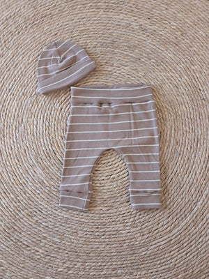 Broekje camel / beige streep